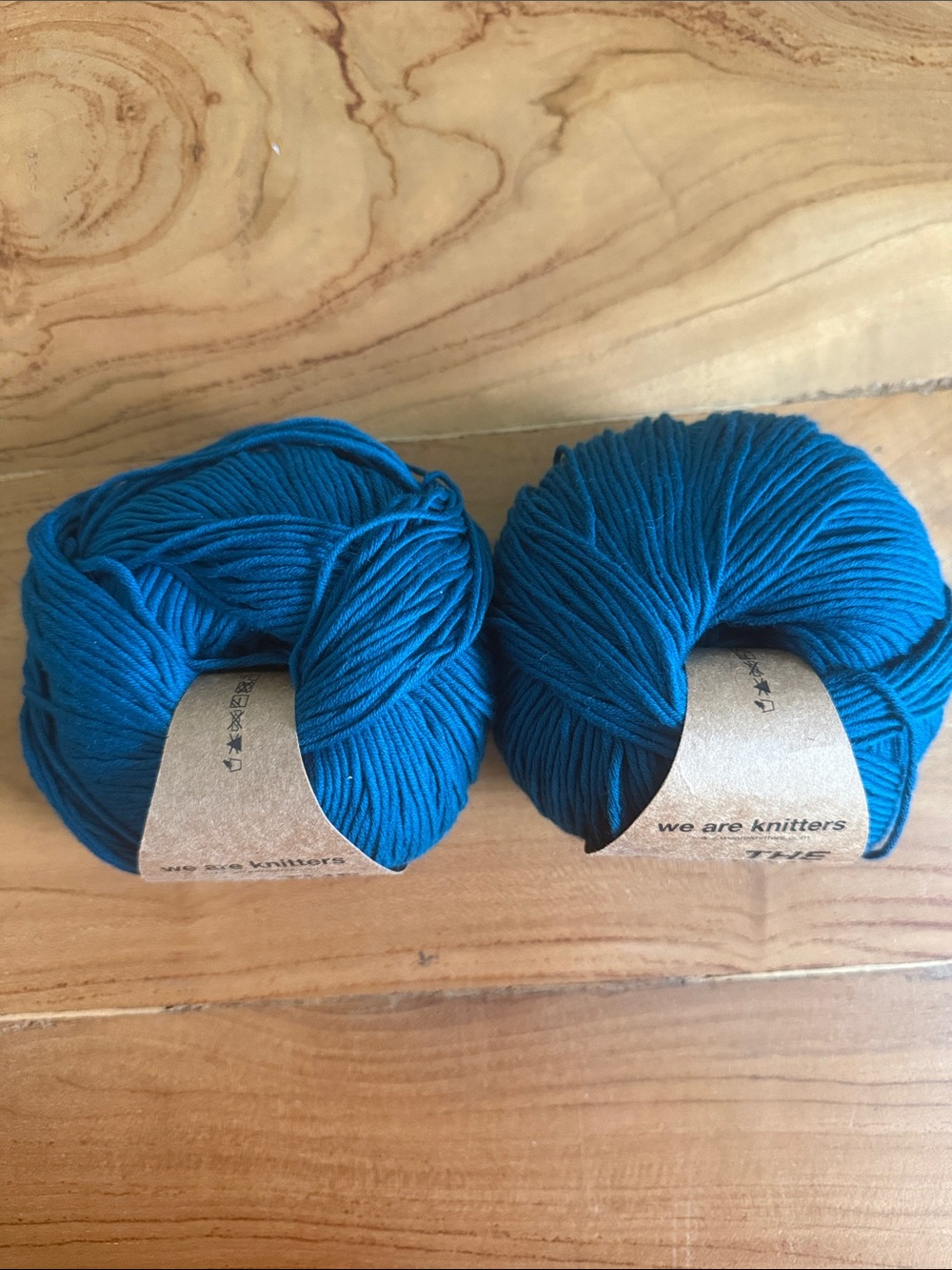 We Are Knitters 100% Pima Cotton Yarn Deep Blue Lot 2 100g / 3.5 oz Skeins - Picture 2 of 5